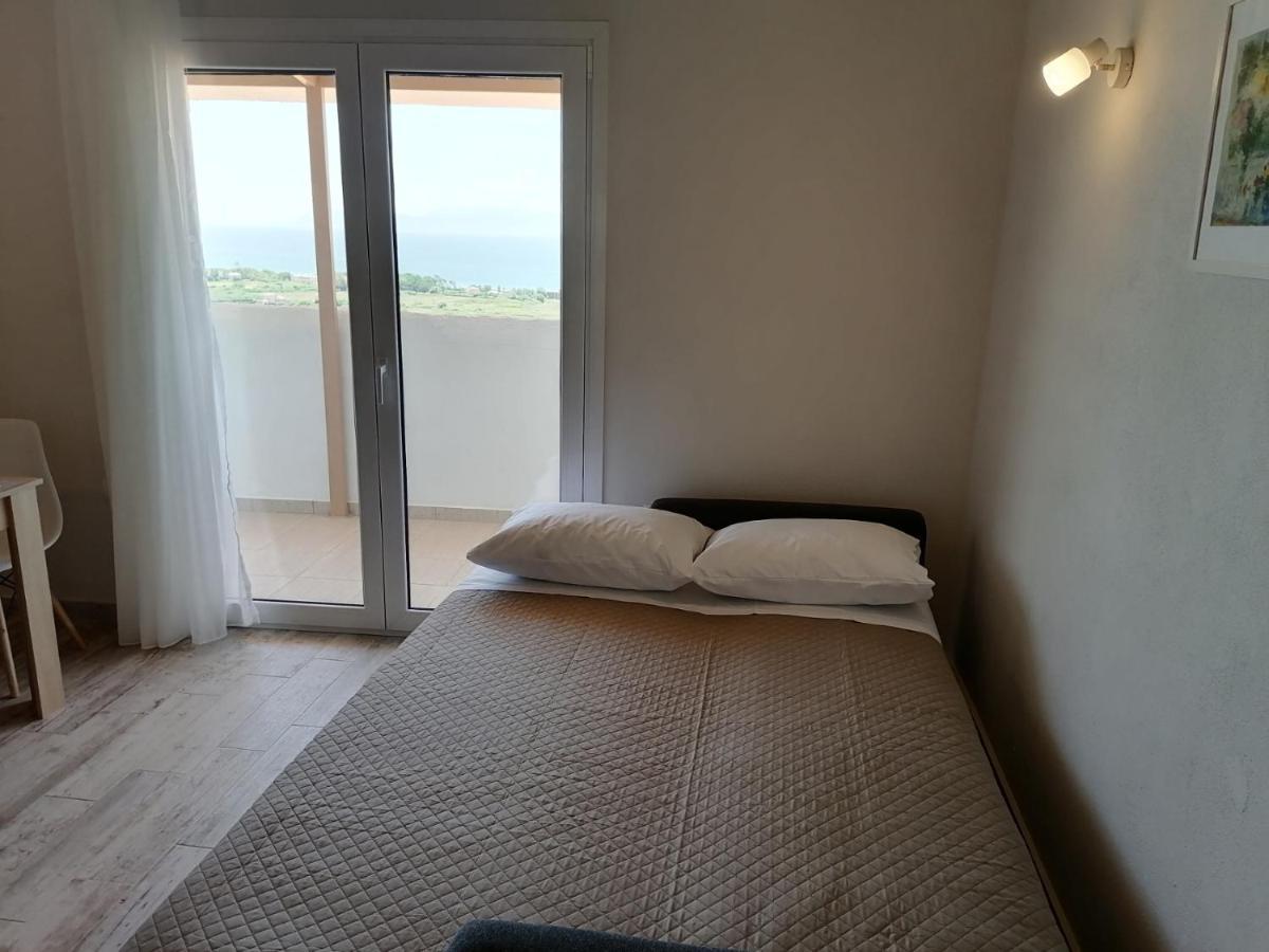 Panoramic View Apartment Preveza Exterior photo